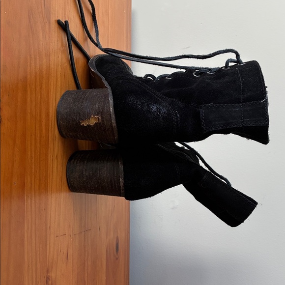 Steve Madden Black Lace Up Suede Boots - Picture 3 of 3